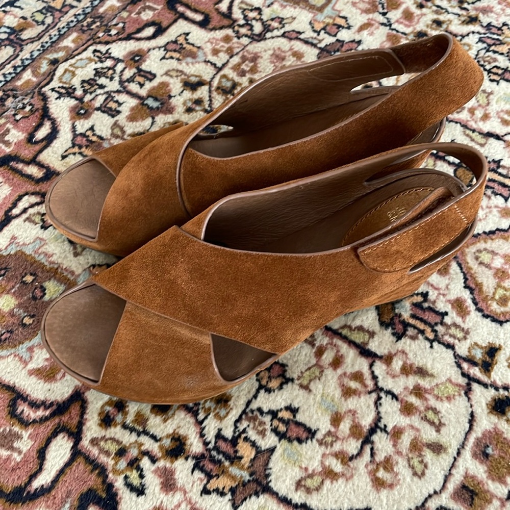 Suede wedge from Johnston and Murphy